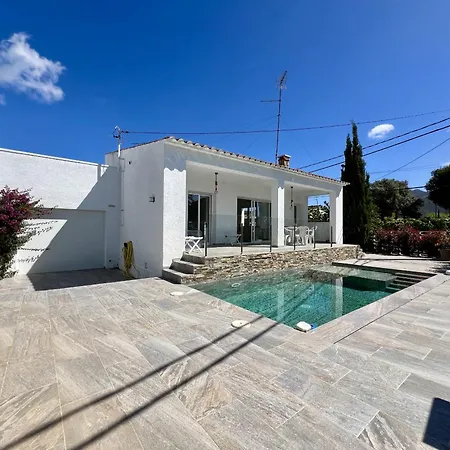 Будинок відпочинку Montsia 23 - Casa Con Piscina Privada En Росес
