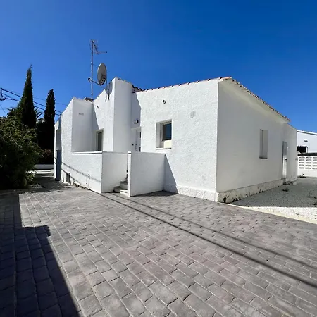 Будинок відпочинку Montsia 23 - Casa Con Piscina Privada En Росес